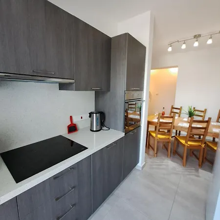 Albert's St Lazarus 402 B - First Floor Apartament Larnaca
