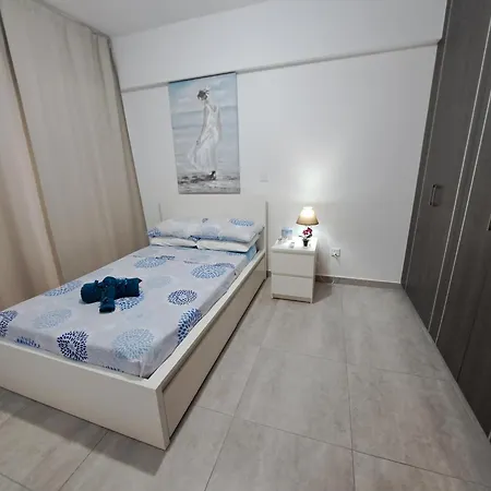 Albert's St Lazarus 402 B - First Floor Apartament Larnaca