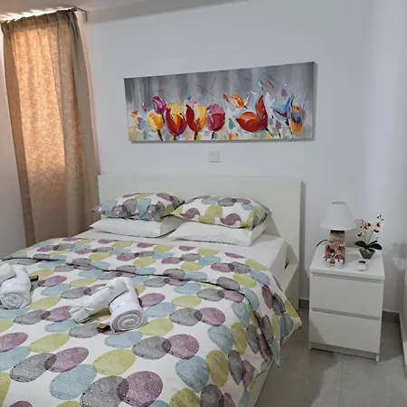 Apartament Albert's St Lazarus 402 B - First Floor Larnaca