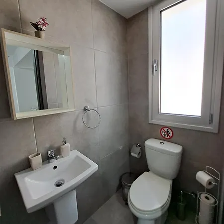 Albert's St Lazarus 402 B - First Floor لارنكا